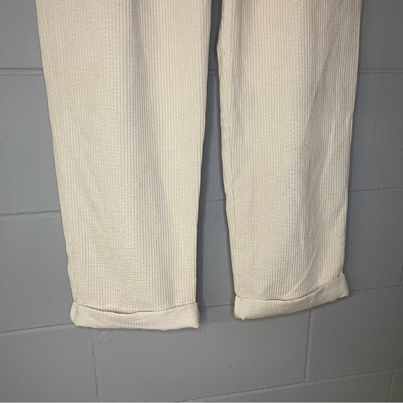 Petal & Pup Talaren Cuffed Corduroy Pants Pleated Front in Cream Women’s Size 8 - Picture 3 of 8